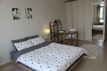 Hotel Modern House 2*